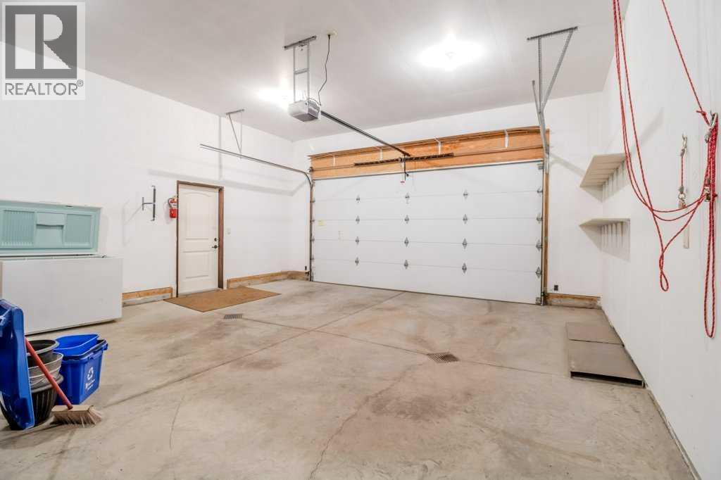 3 Vista Close, Red Deer