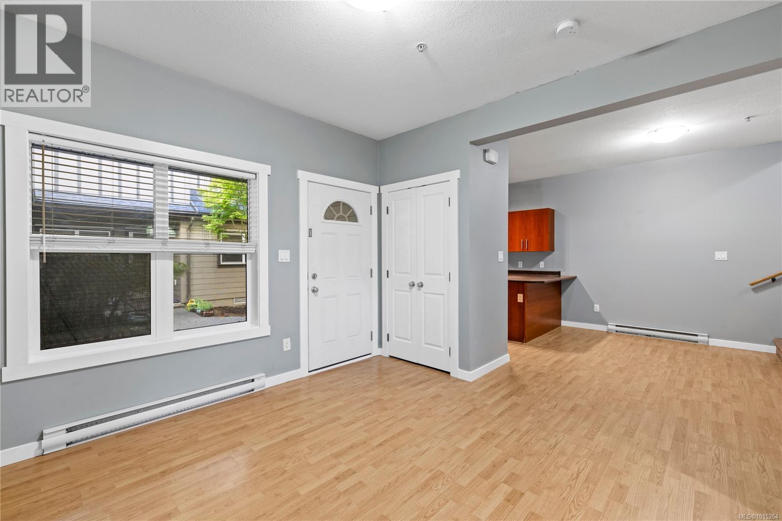 102 582 Rosehill St, Nanaimo