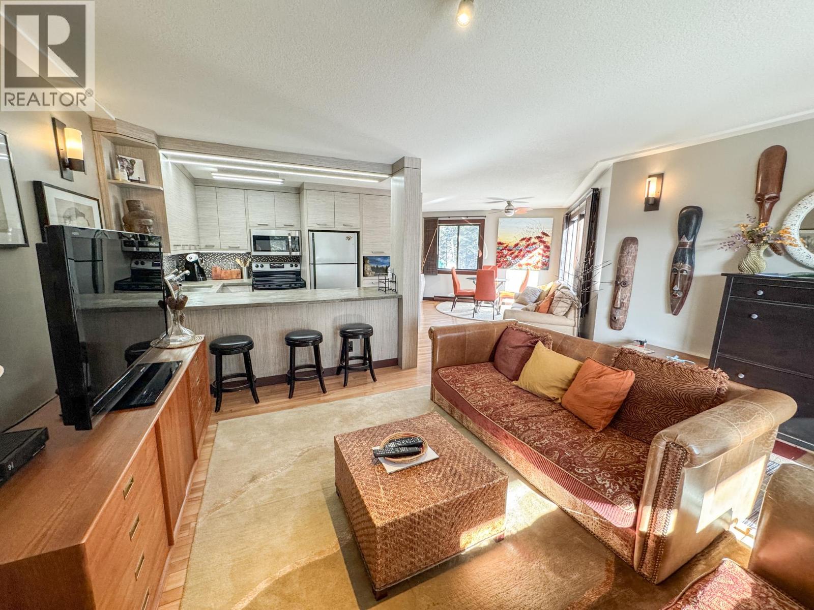 1492 Akiskinook Road Unit# 1, Windermere