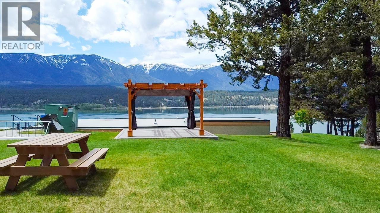 1492 Akiskinook Road Unit# 1, Windermere