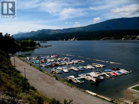 1492 Akiskinook Road Unit# 1, Windermere