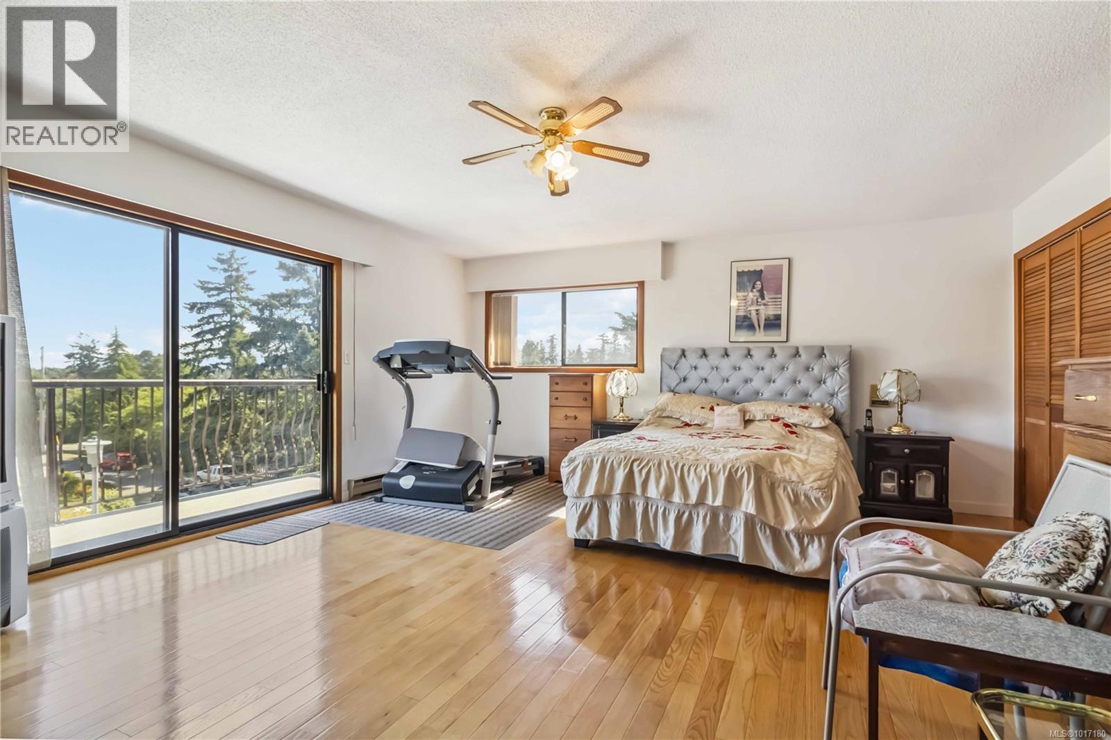  550 Fermoy Place, Saanich
