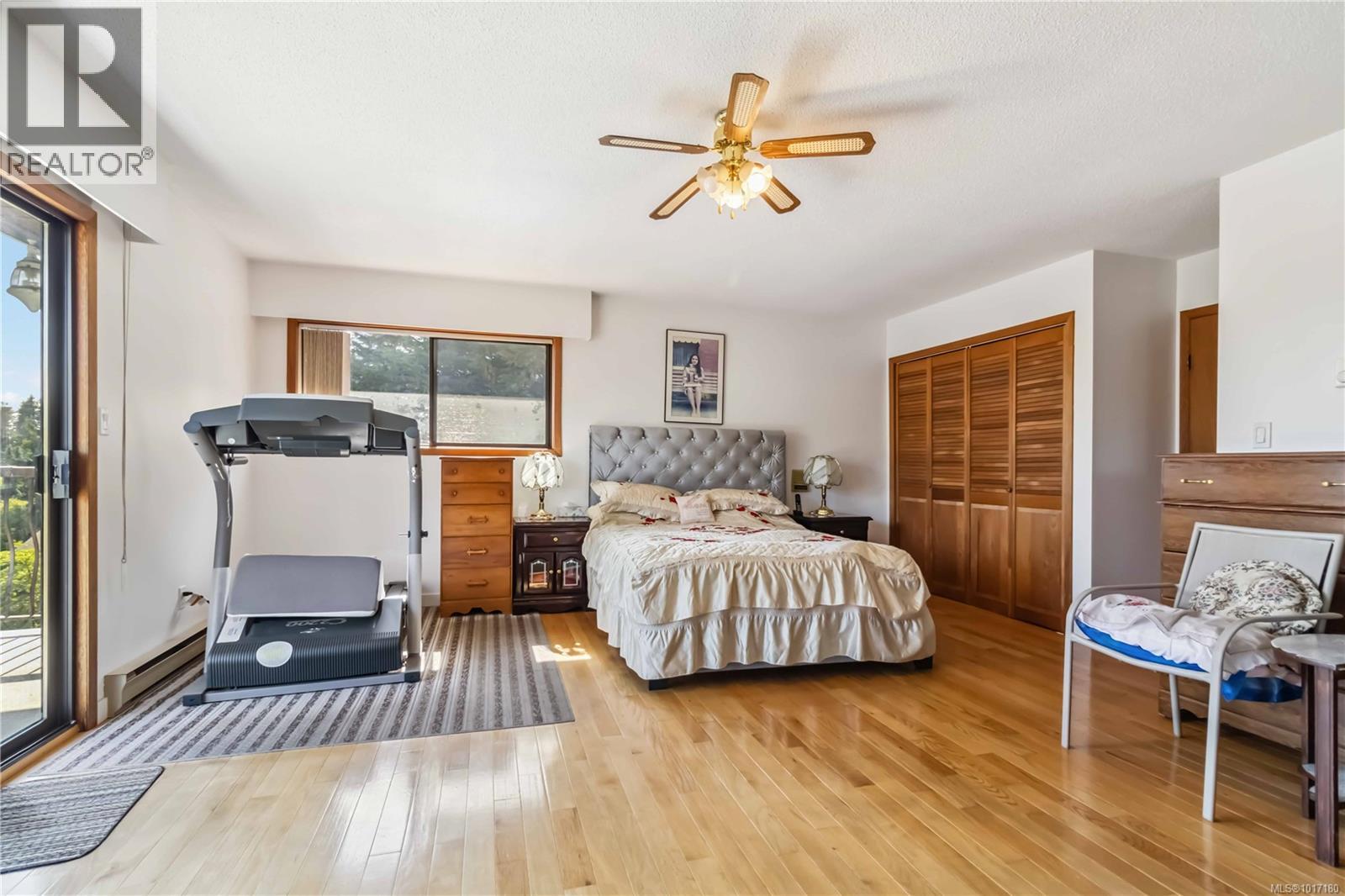  550 Fermoy Place, Saanich
