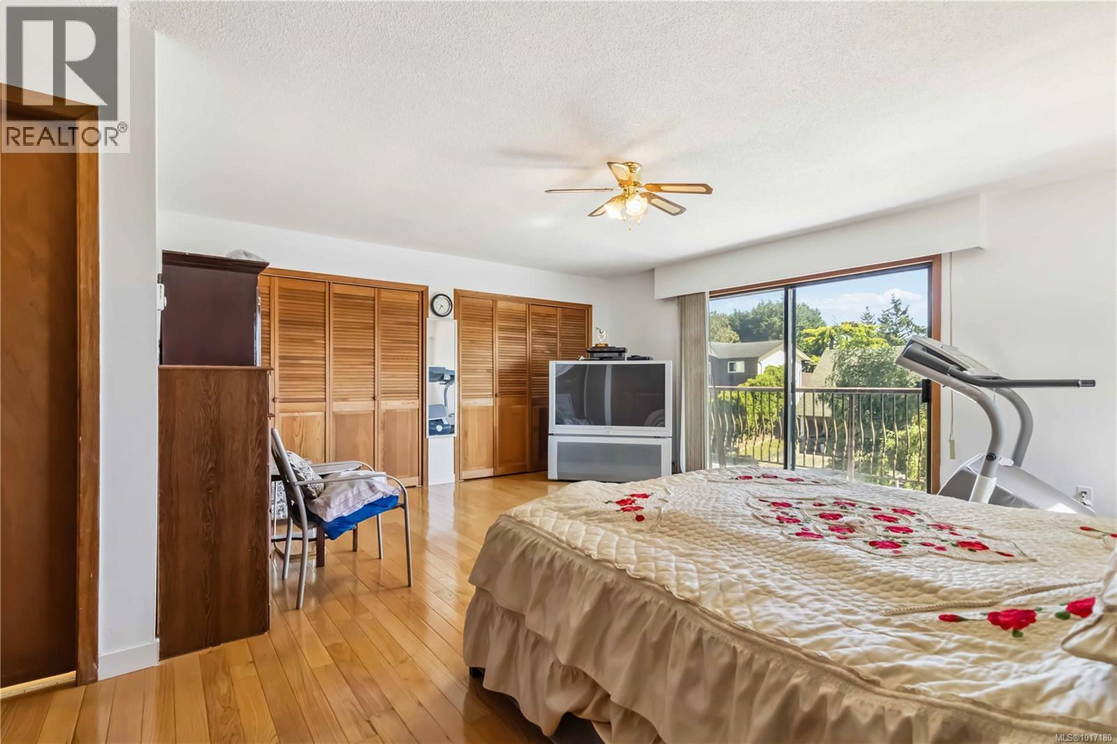  550 Fermoy Place, Saanich