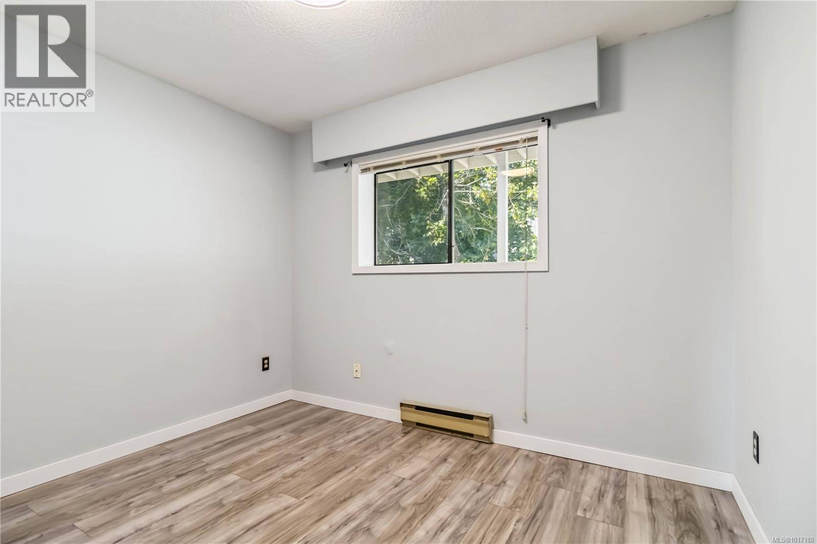  550 Fermoy Place, Saanich