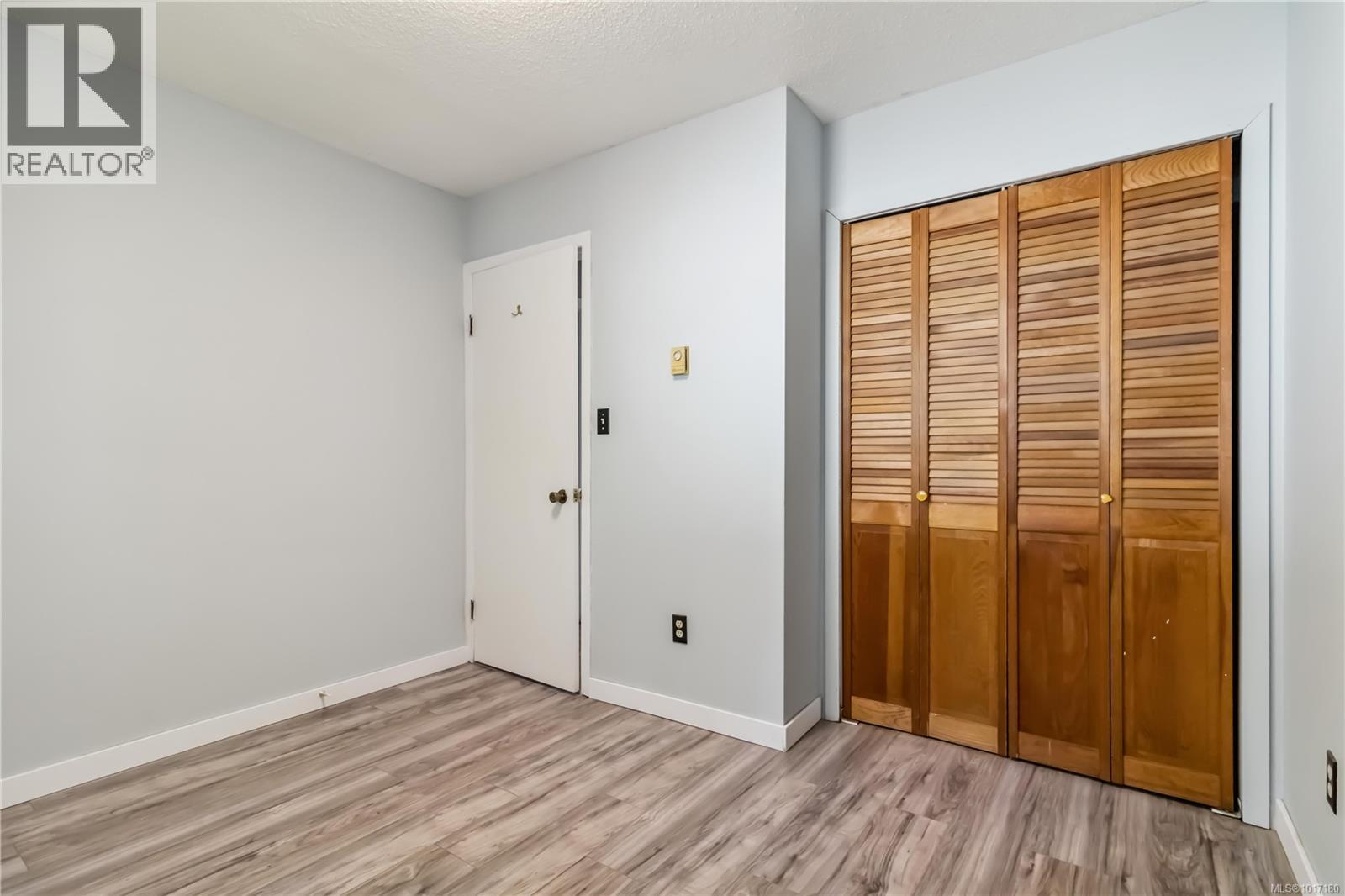  550 Fermoy Place, Saanich