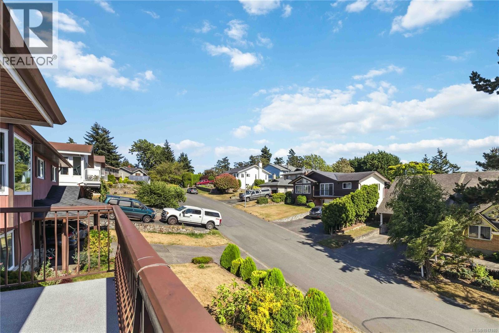 550 Fermoy Place, Saanich