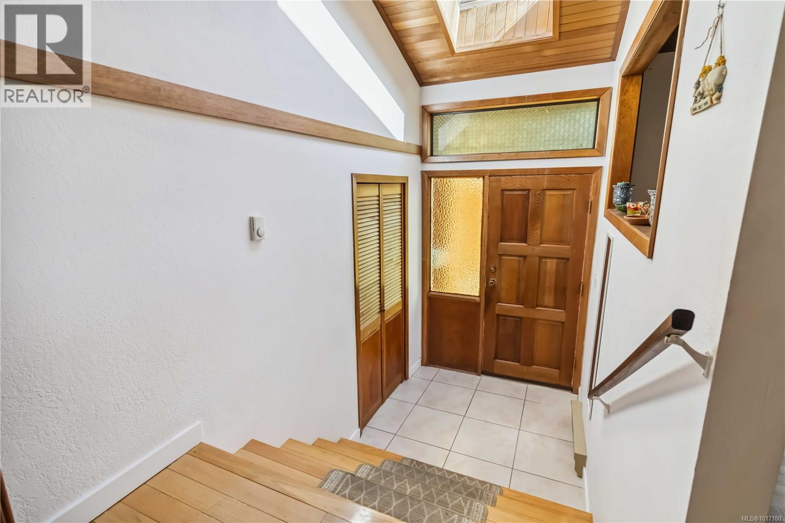  550 Fermoy Place, Saanich