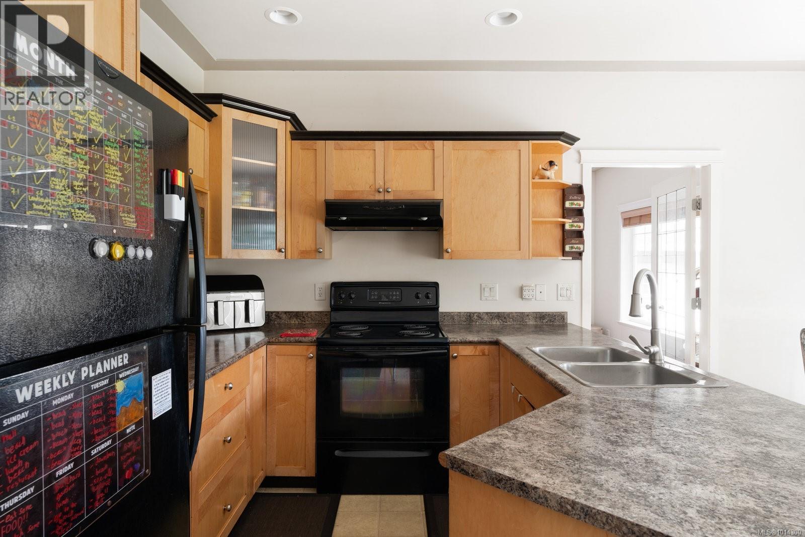  2161 Stone Gate, Langford