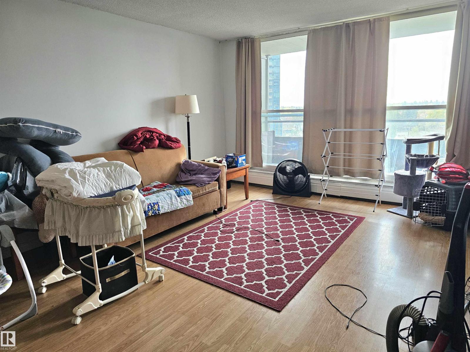 #718 13910 STONY PLAIN RD NW, Edmonton