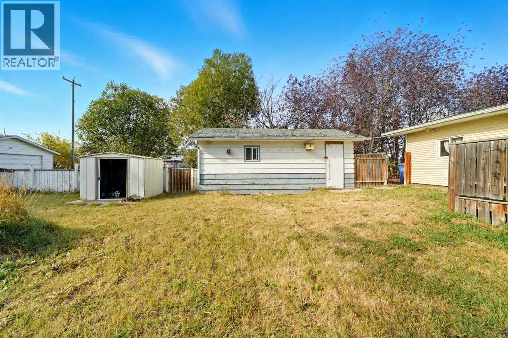 1221 Lucina Street, Penhold