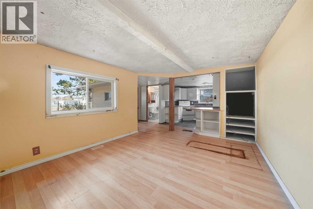 1221 Lucina Street, Penhold