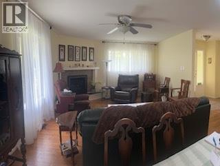 2455 5TH Avenue Northeast, Salmon Arm