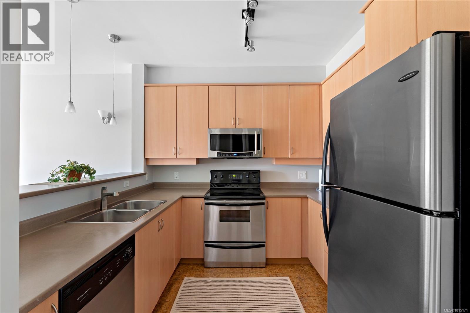 403C 1115 Craigflower Road, Esquimalt