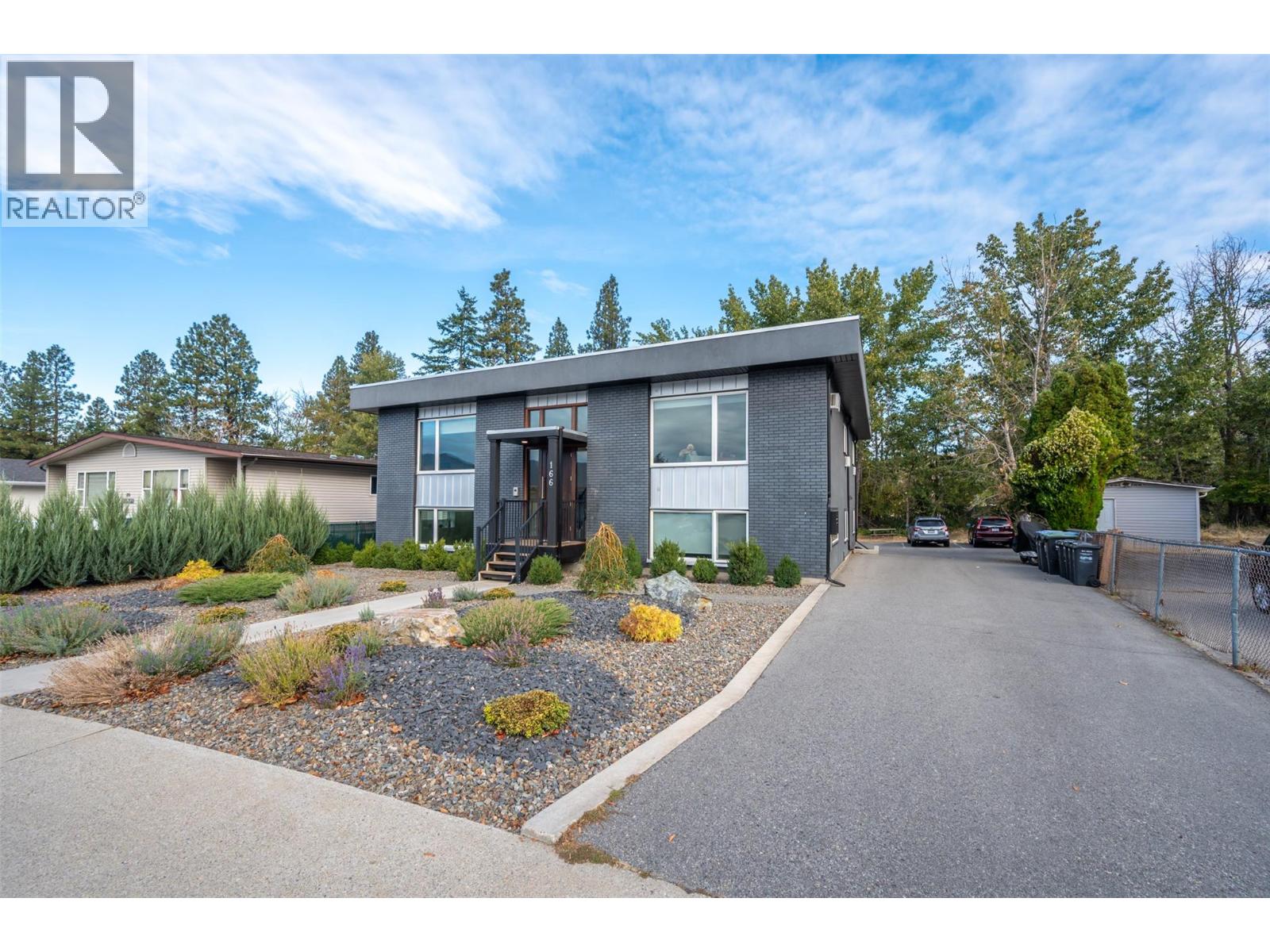  166 McPherson Crescent, Penticton