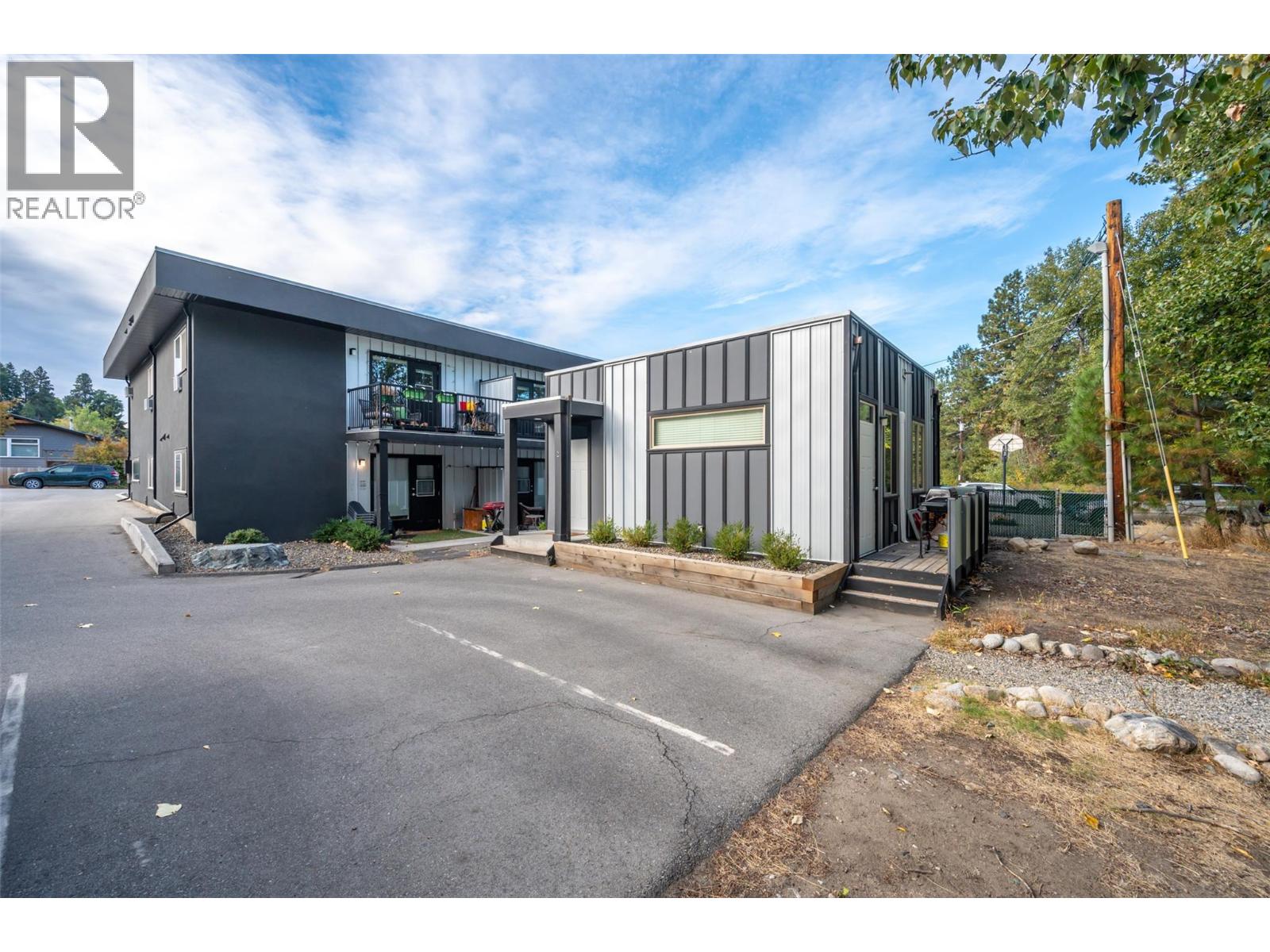  166 McPherson Crescent, Penticton
