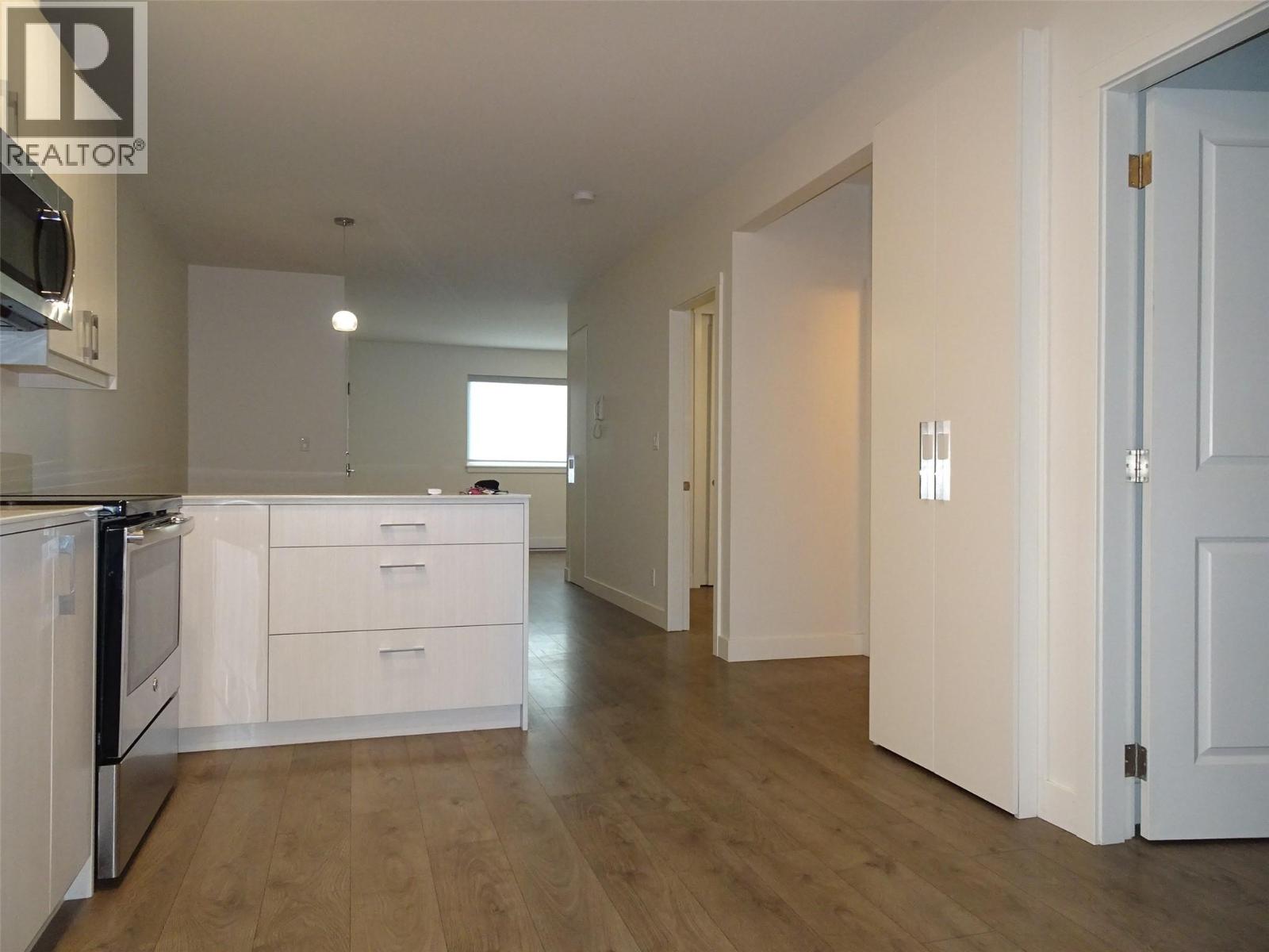  166 McPherson Crescent, Penticton
