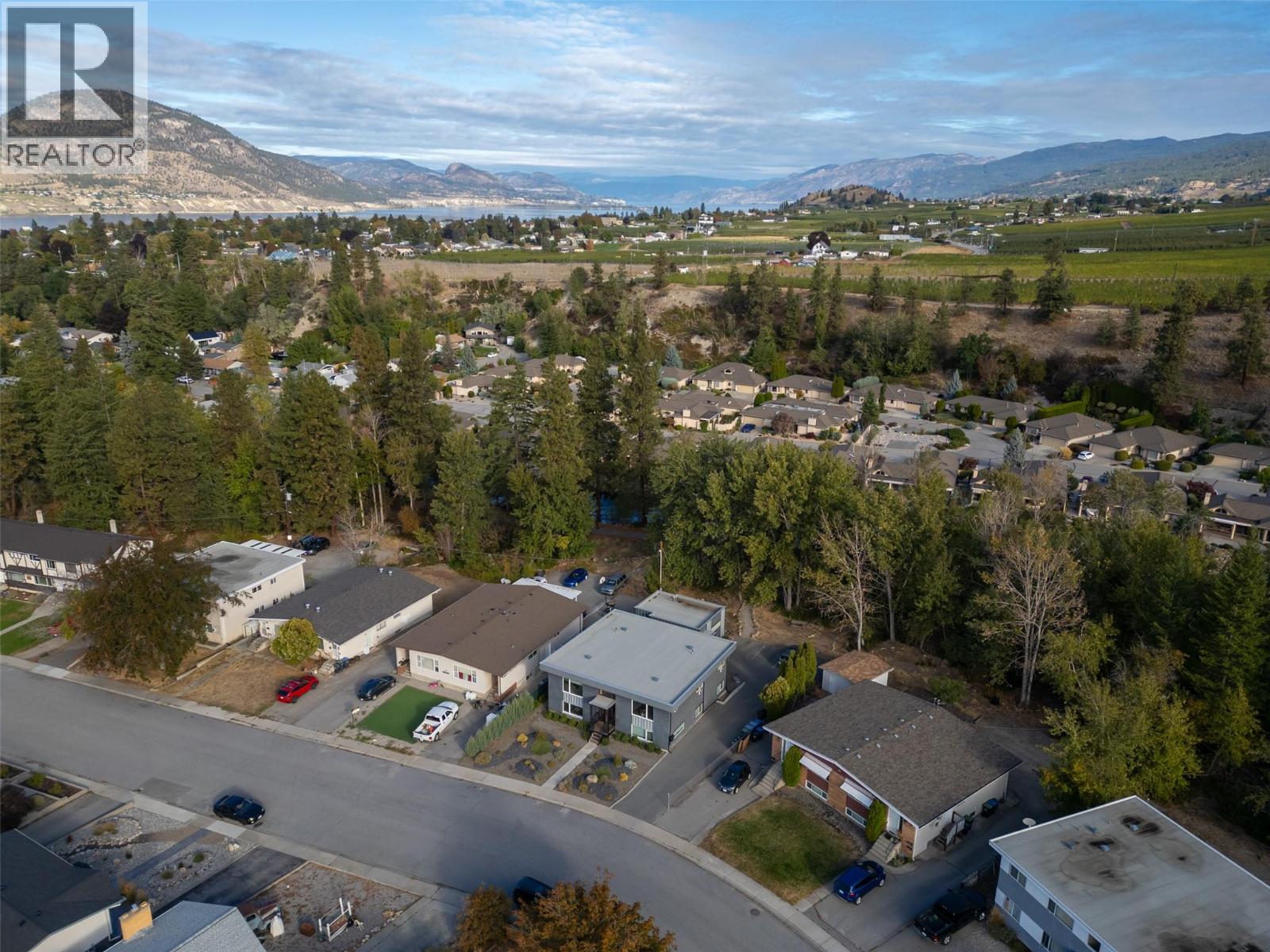  166 McPherson Crescent, Penticton