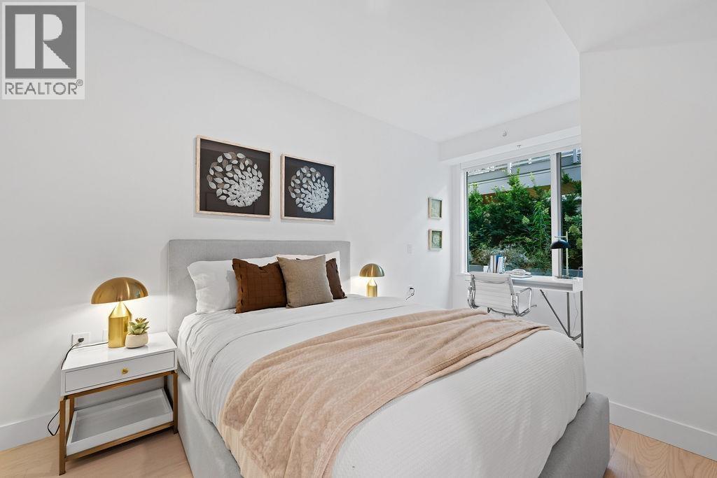 202 1331 MARINE DRIVE, West Vancouver