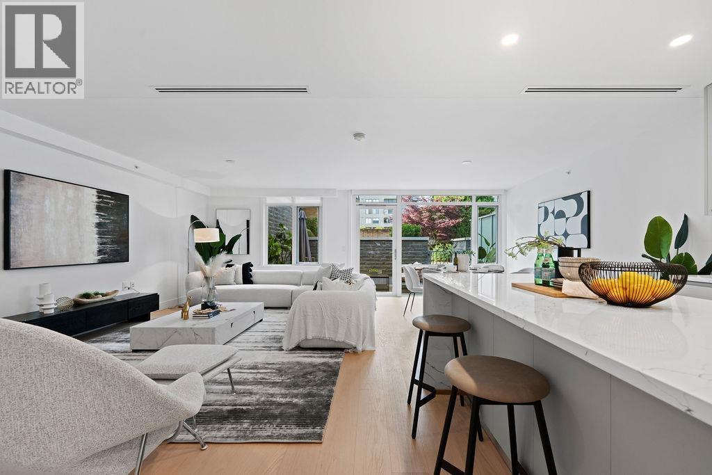 202 1331 MARINE DRIVE, West Vancouver