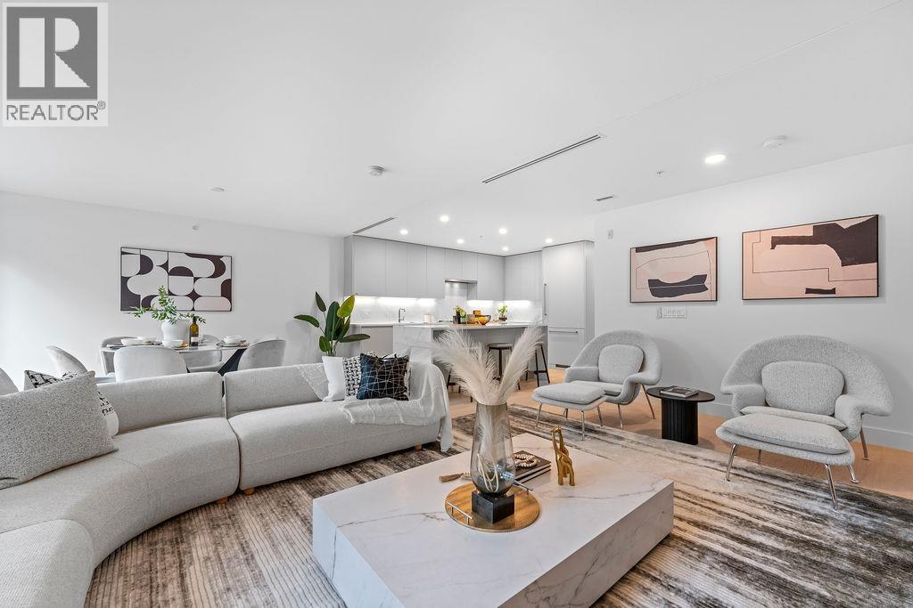 202 1331 MARINE DRIVE, West Vancouver