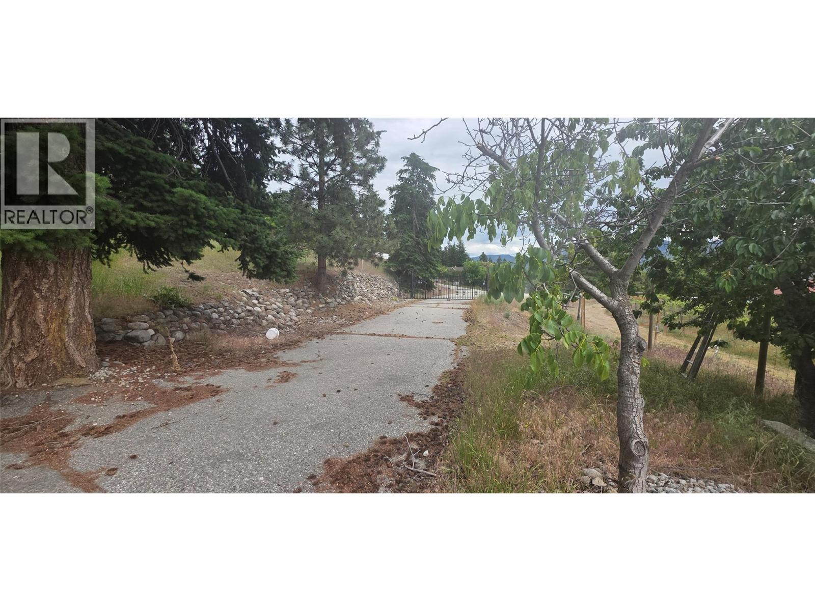  5078 Cousins Place, Peachland