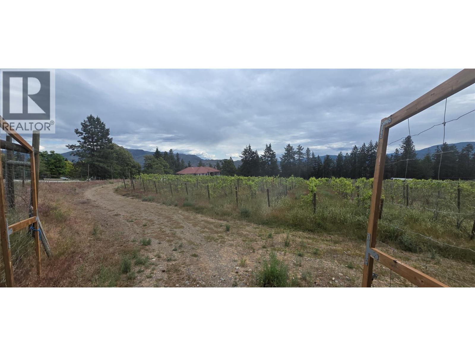  5078 Cousins Place, Peachland