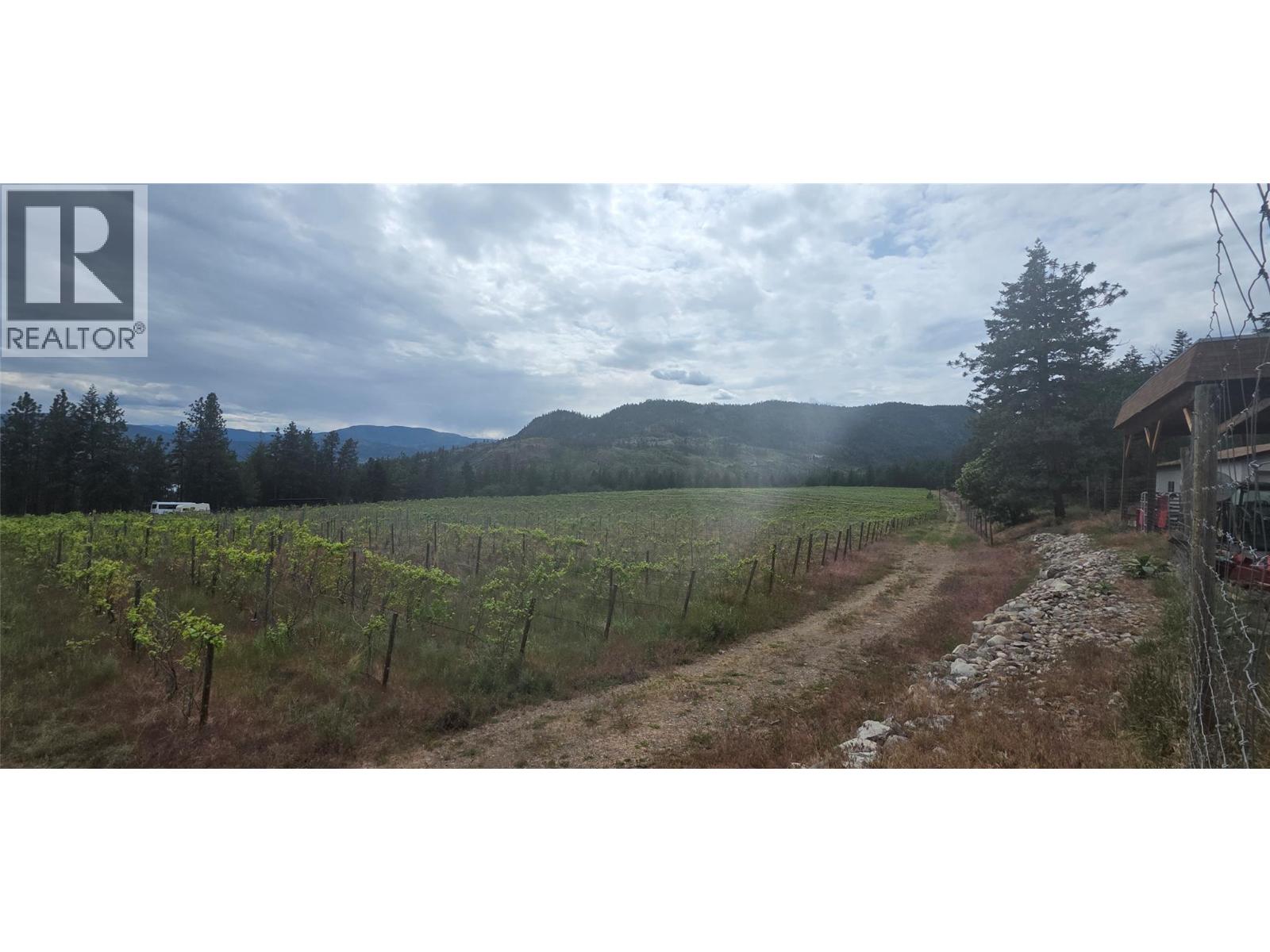  5078 Cousins Place, Peachland