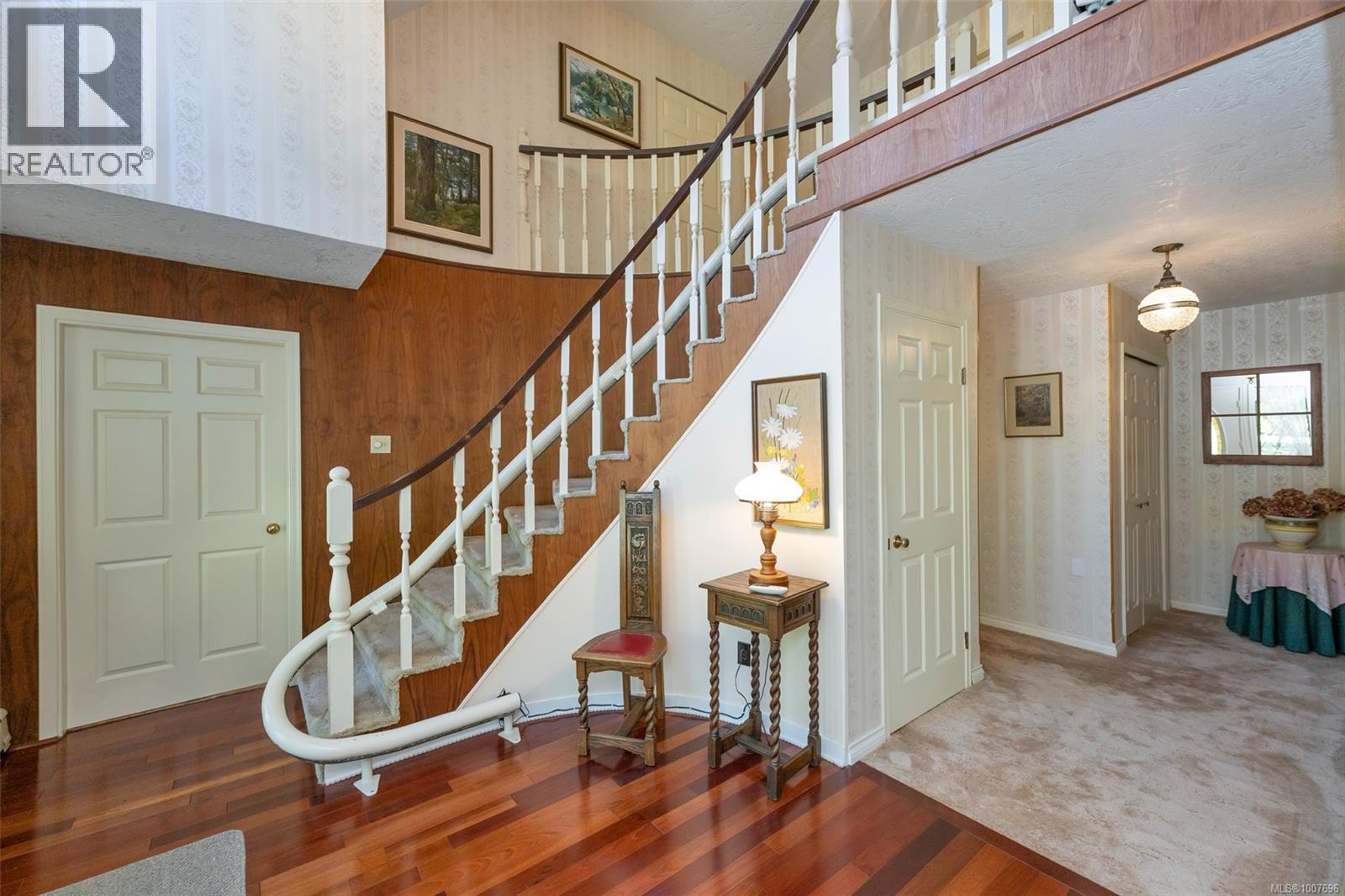  735 Cromarty Avenue, North Saanich