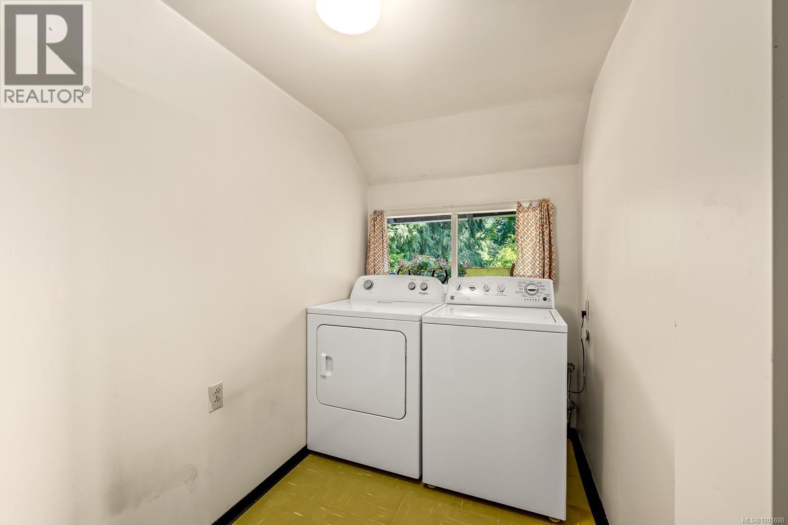 965 Balmoral Rd, Comox