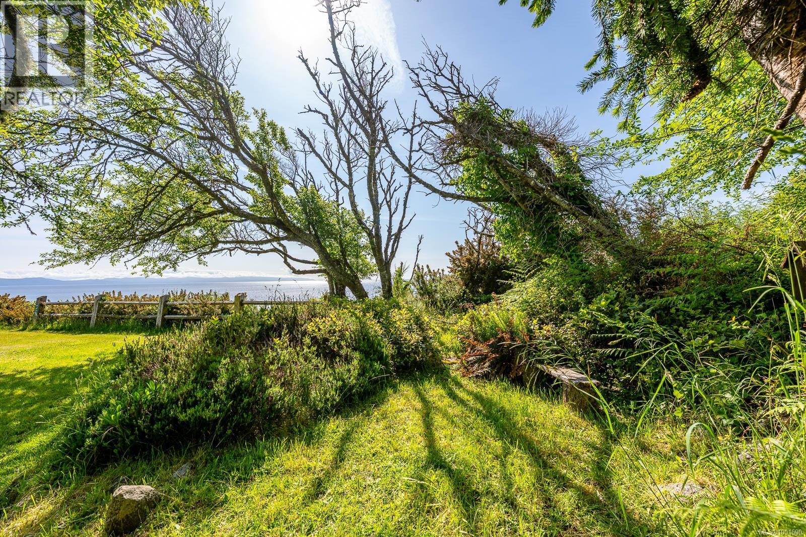 965 Balmoral Rd, Comox