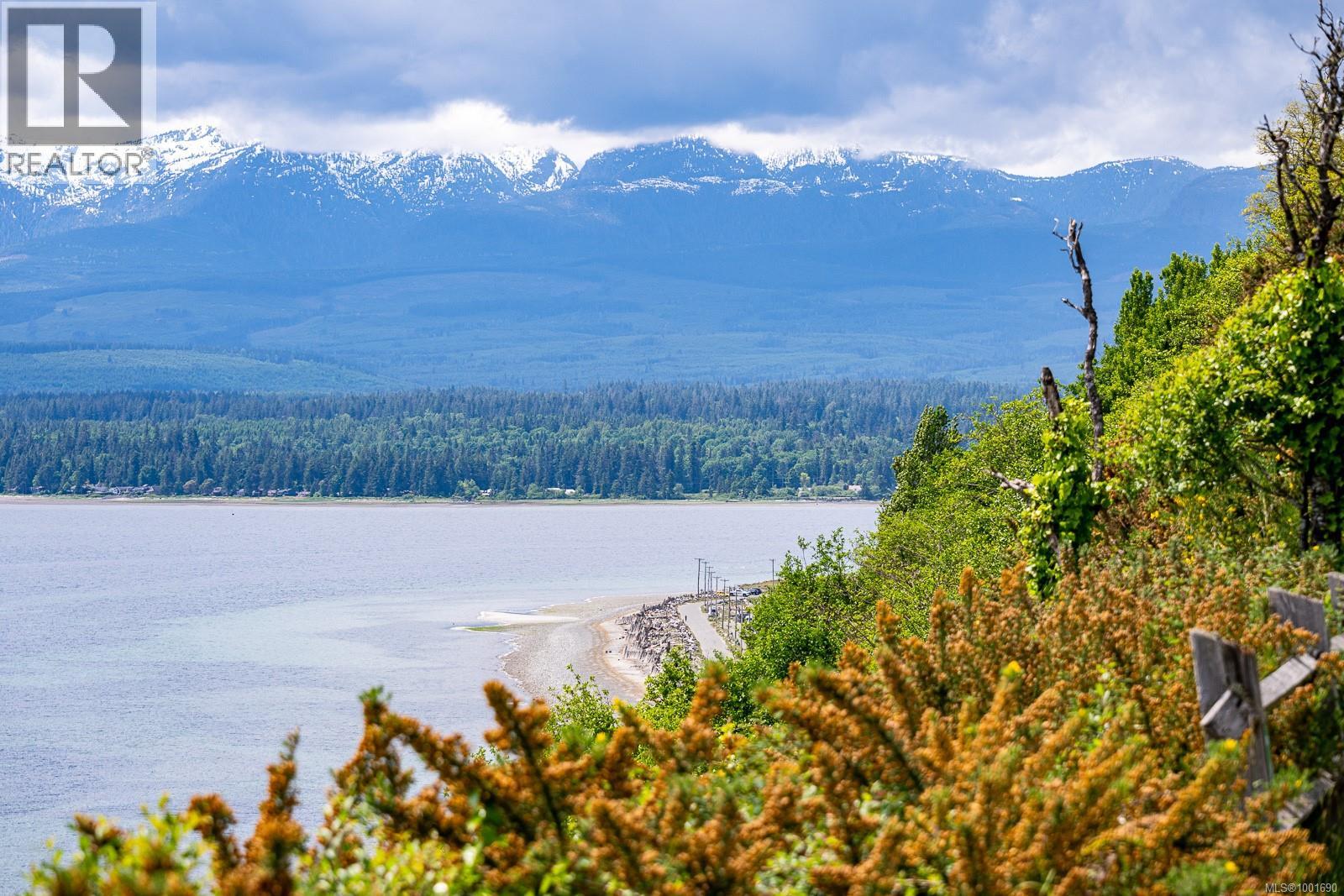 965 Balmoral Rd, Comox