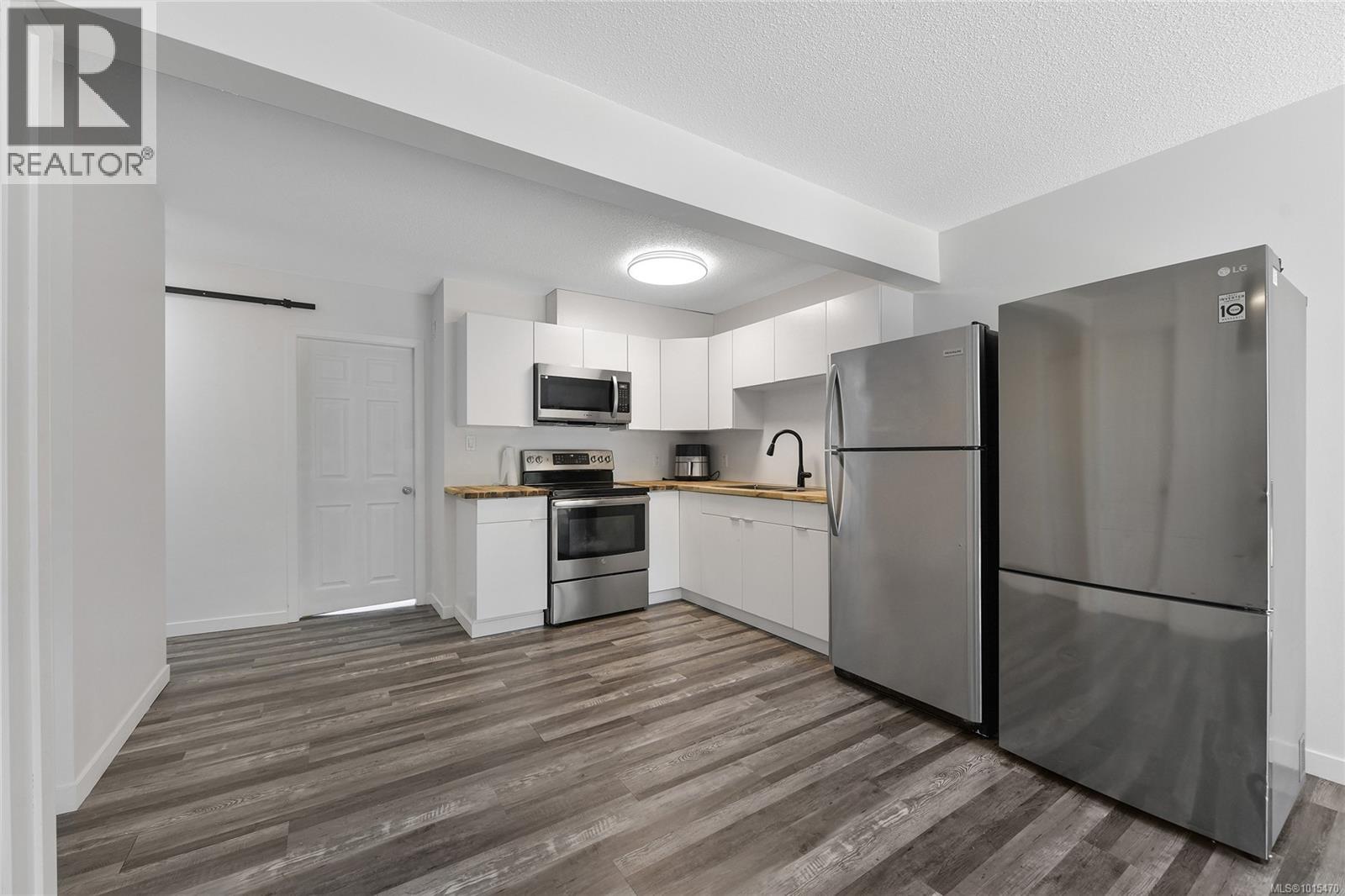 12 3987 Gordon Head Road, Saanich