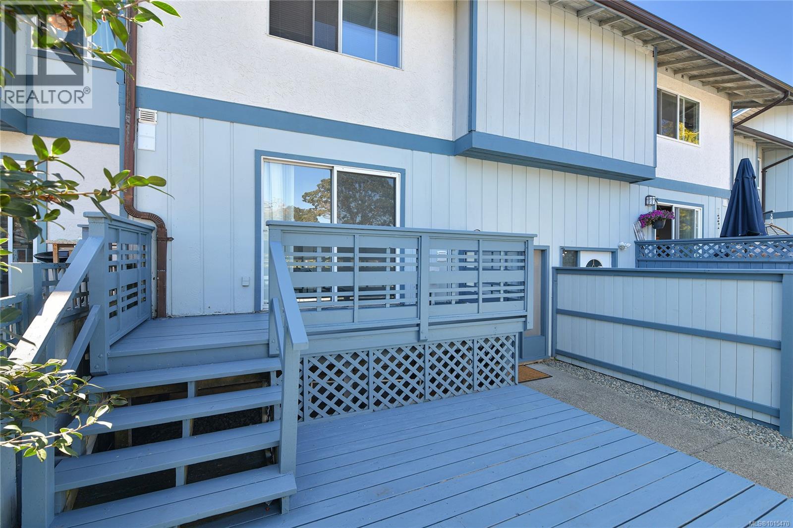 12 3987 Gordon Head Road, Saanich