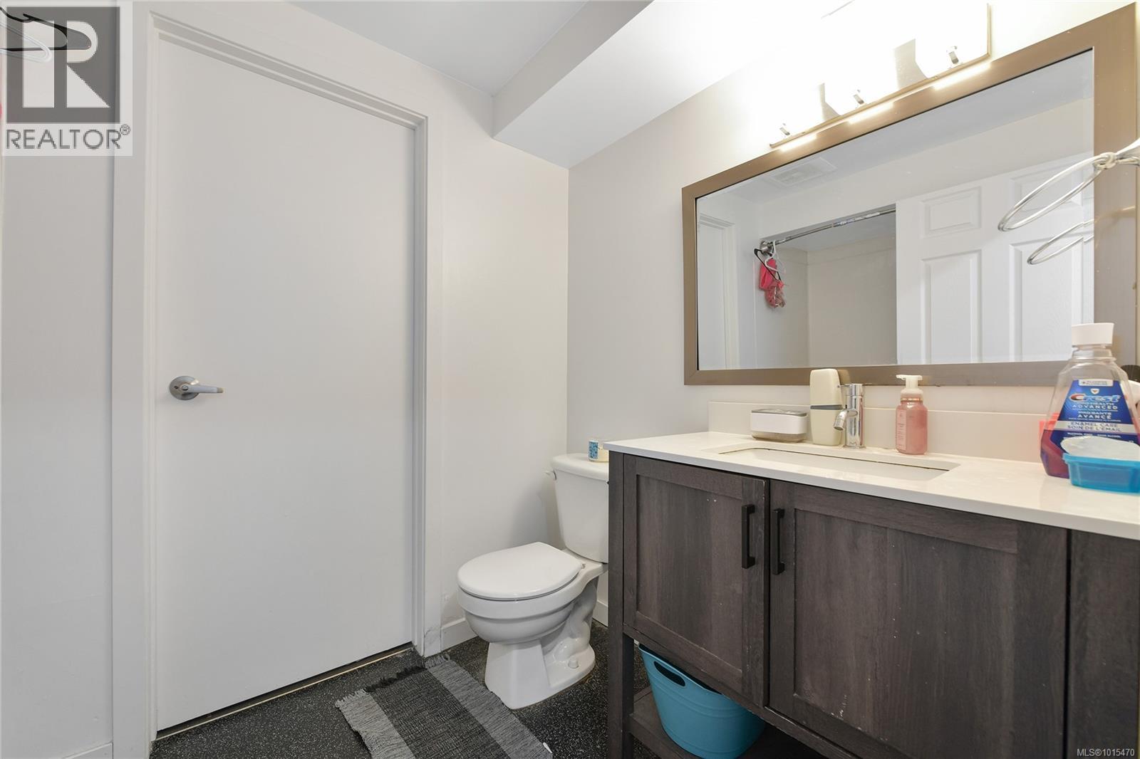12 3987 Gordon Head Road, Saanich
