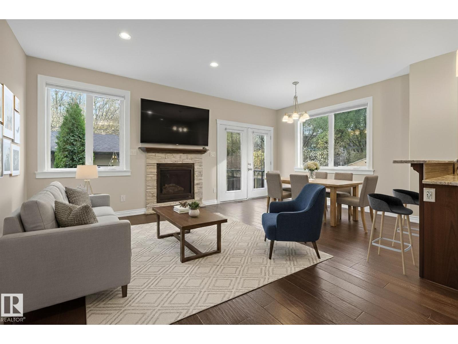 11106 76 AV NW, Edmonton