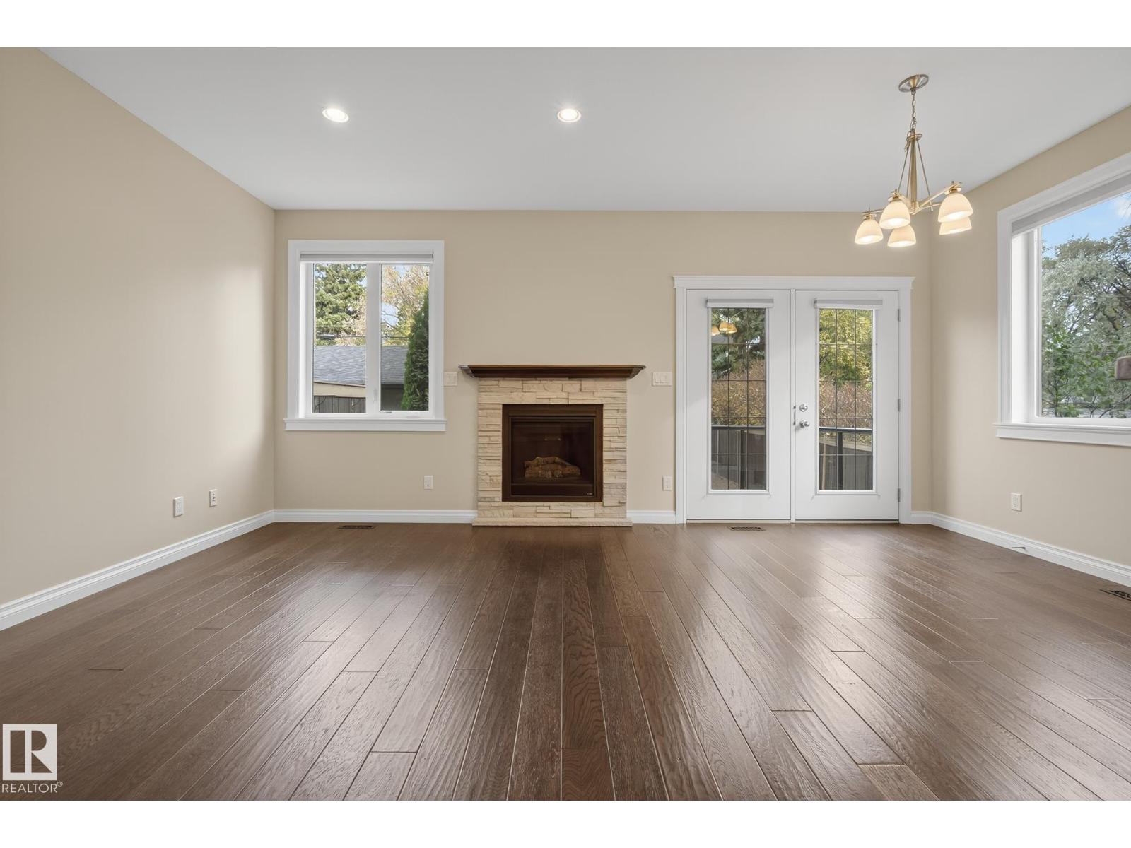 11106 76 AV NW, Edmonton