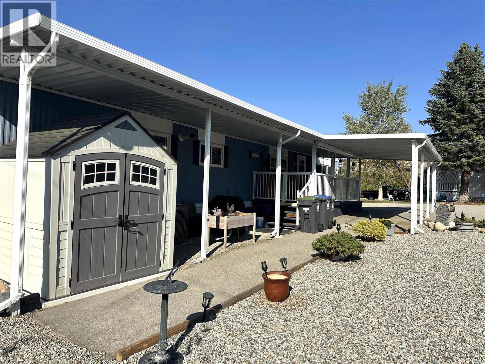 6B 146 WILLOW Court, Oliver