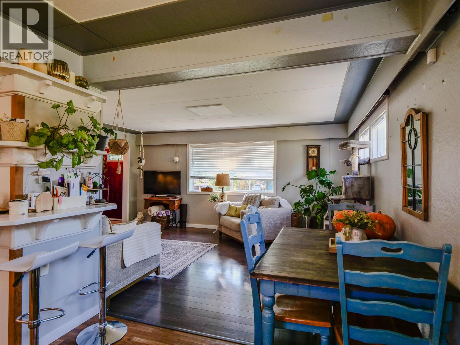 694 WALKEM STREET, Quesnel