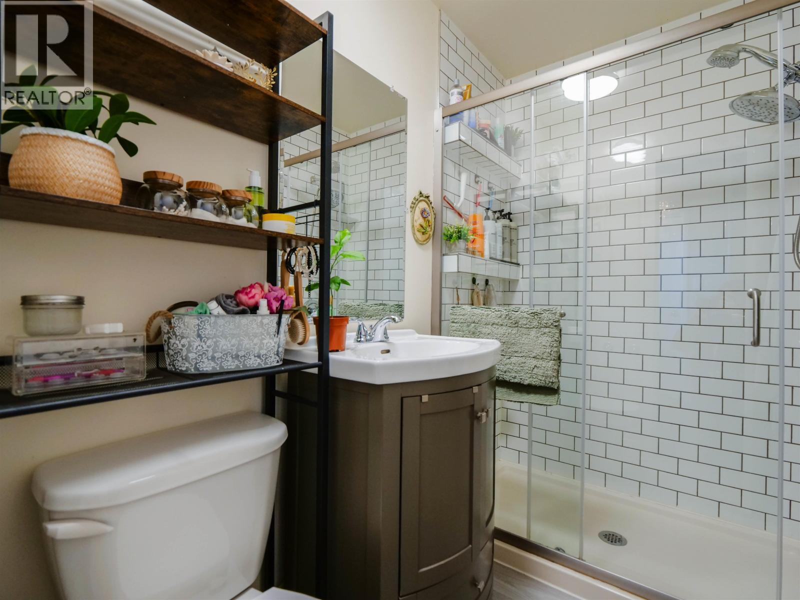 694 WALKEM STREET, Quesnel