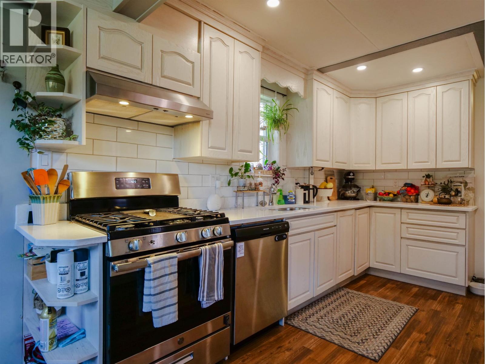 694 WALKEM STREET, Quesnel