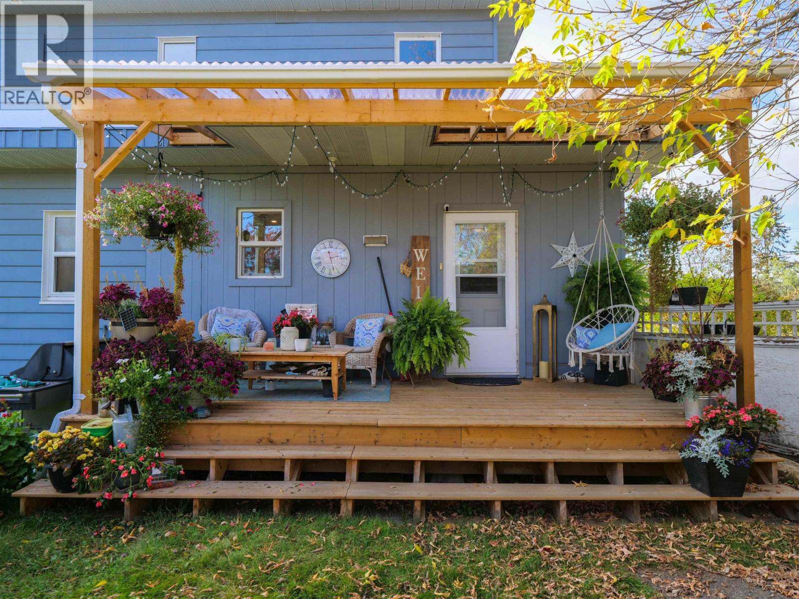 694 WALKEM STREET, Quesnel