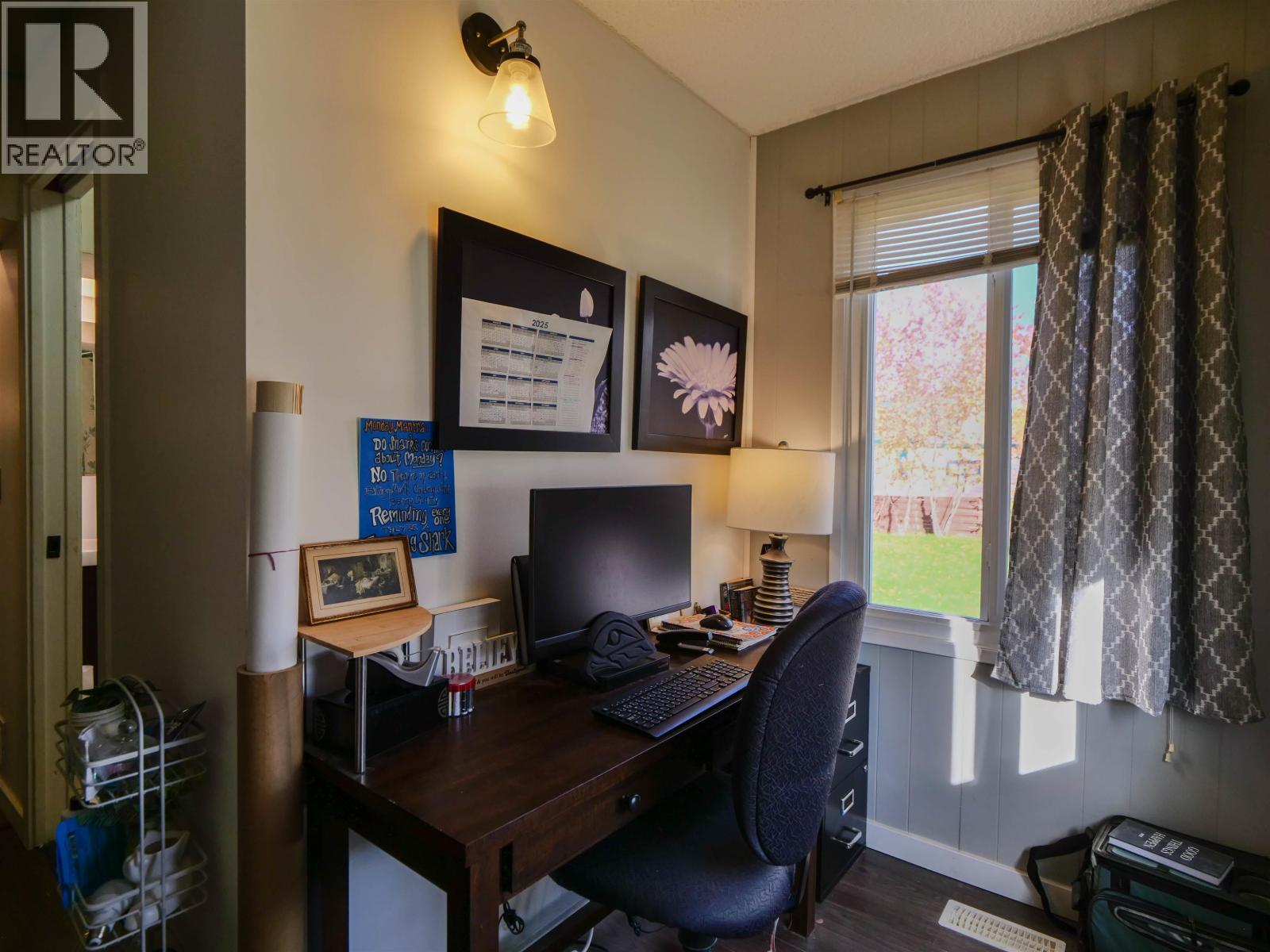 694 WALKEM STREET, Quesnel