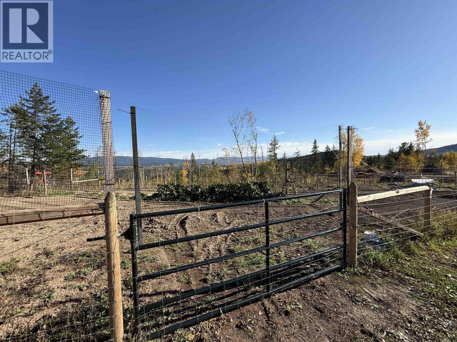 2061 HIGDON ROAD, Quesnel