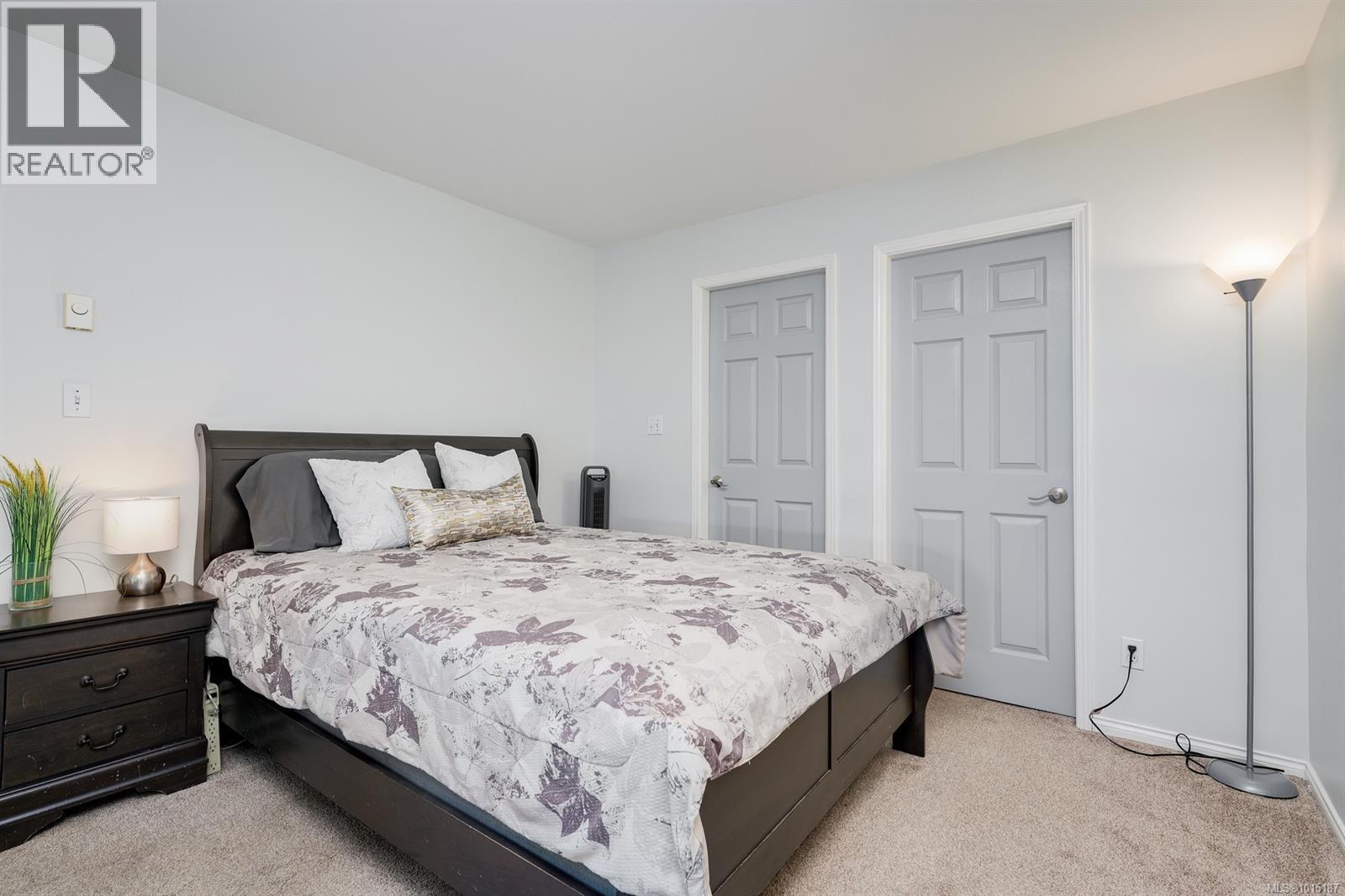 308 649 Bay Street, Victoria