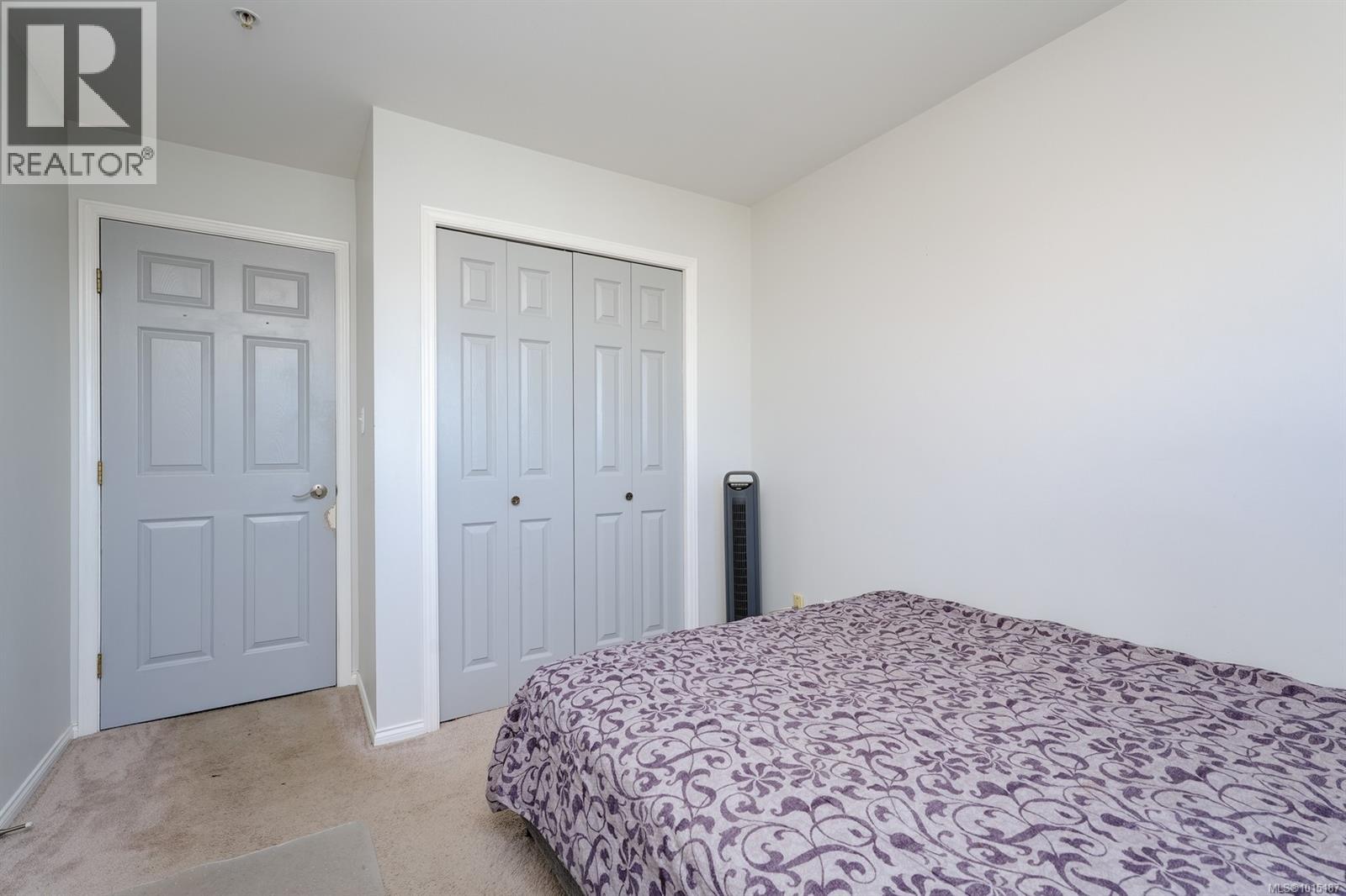 308 649 Bay Street, Victoria
