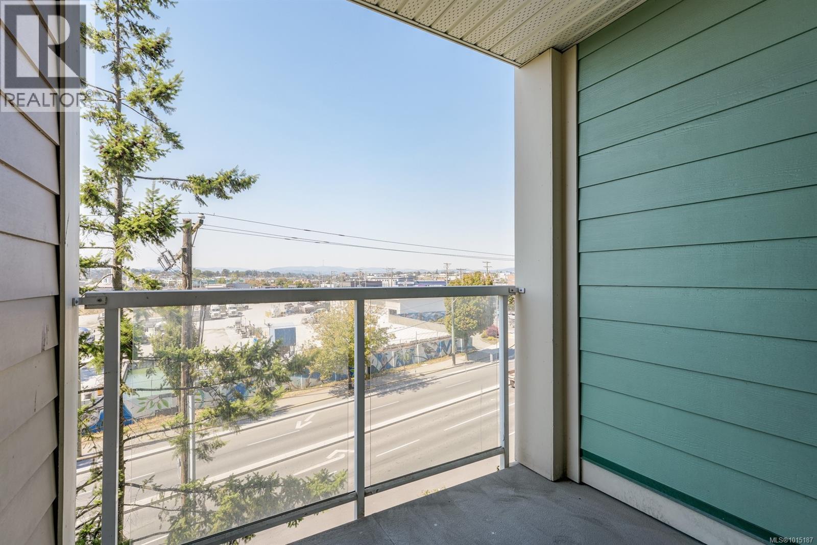 308 649 Bay Street, Victoria