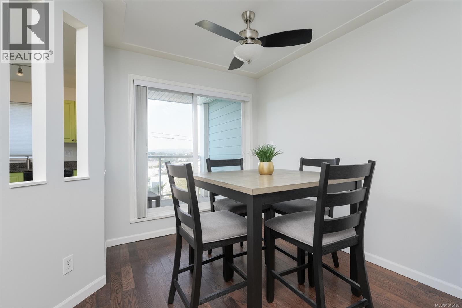 308 649 Bay Street, Victoria