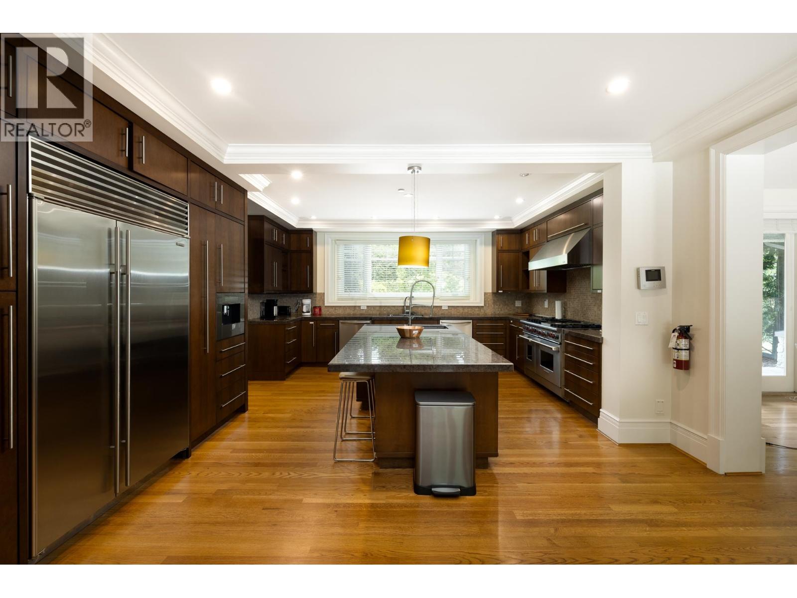 920 PYRFORD ROAD, West Vancouver