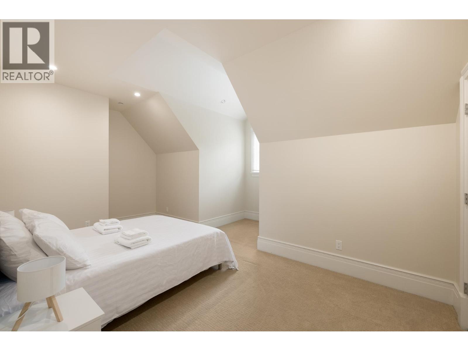 920 PYRFORD ROAD, West Vancouver